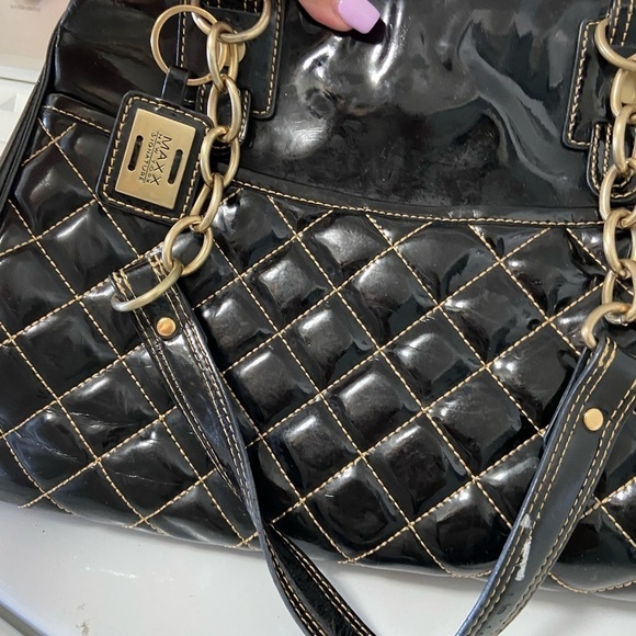 Maxx New York black patent quilted purse w gold chains on handles cheetah lining - Picture 3 of 9